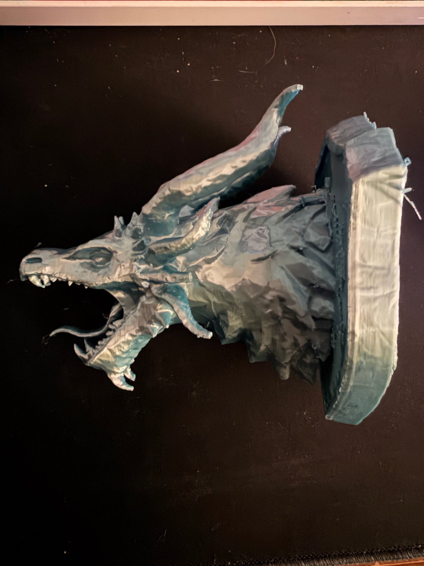 Roaring Dragon head